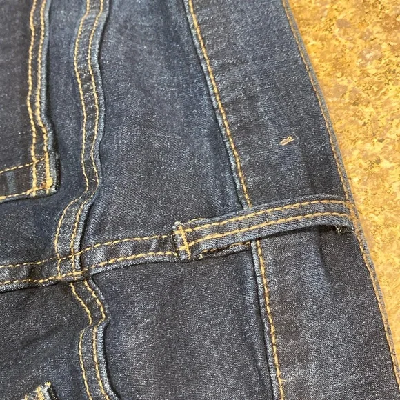 NWT Joe’s Jeans The Brixton Straight + Narrow Size 34